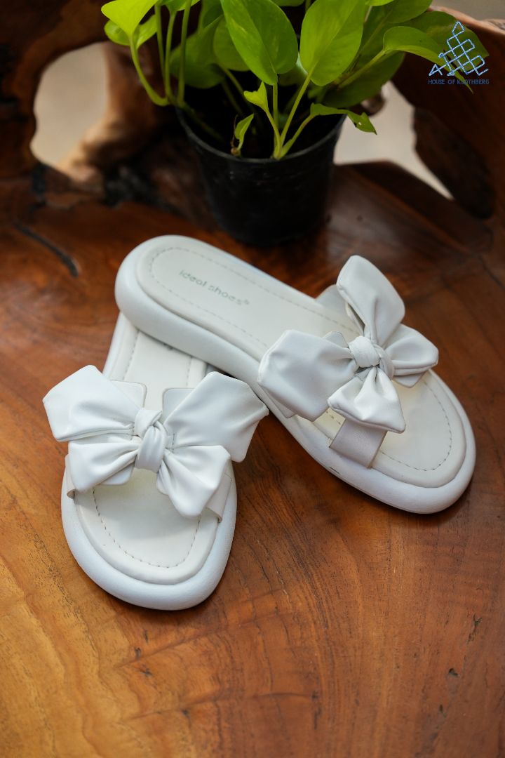 Serena Comfort Bow Slip Sandals – White