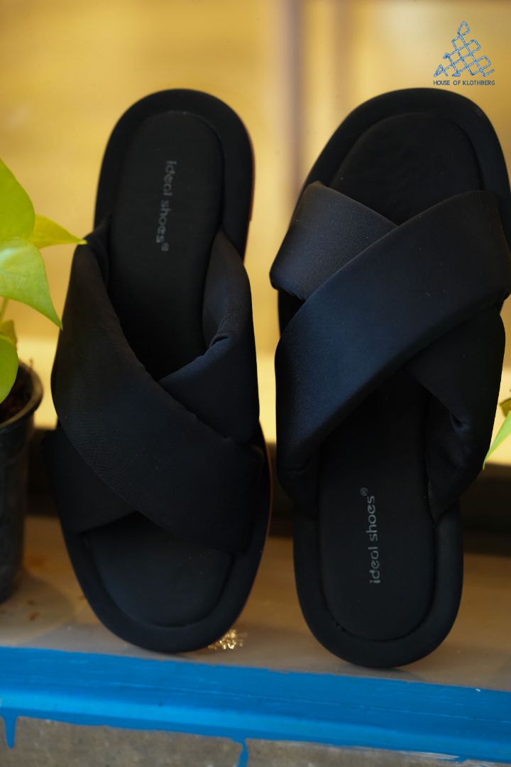 Luna Criss-Cross Comfort Sandals – Black